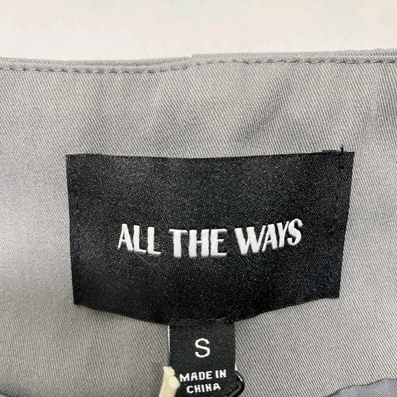 All THE WAYS Womens Moxie Mini Skirt & Vest Top Set Size Small Grey - Picture 9 of 10